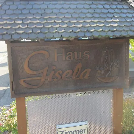 Haus Gisela Гостевой дом Бад-Беллинген